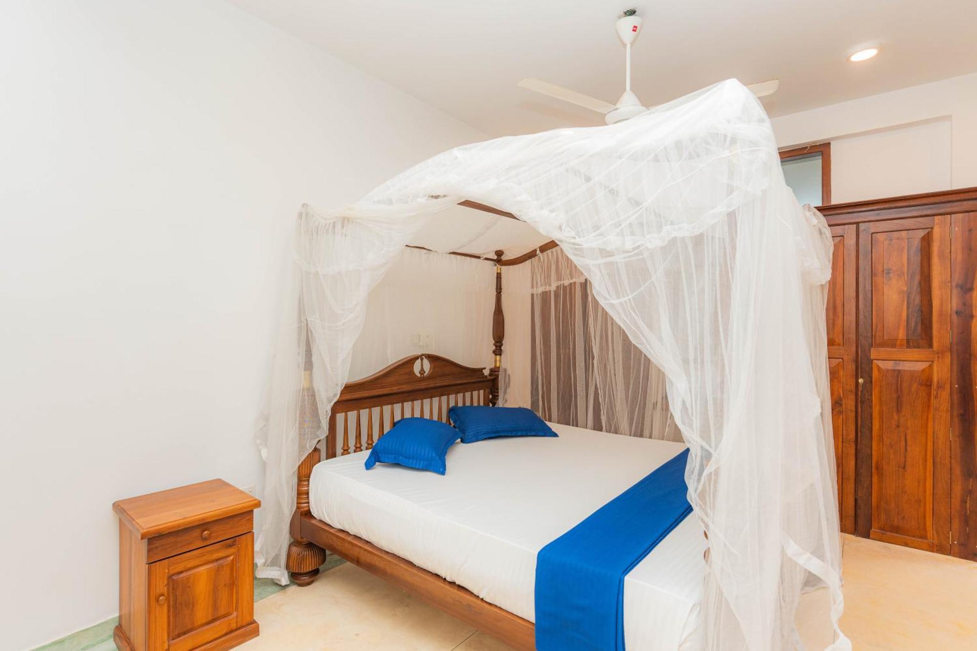 Hotel Coconut Bar Sea Lodge بيروفالا المظهر الخارجي الصورة